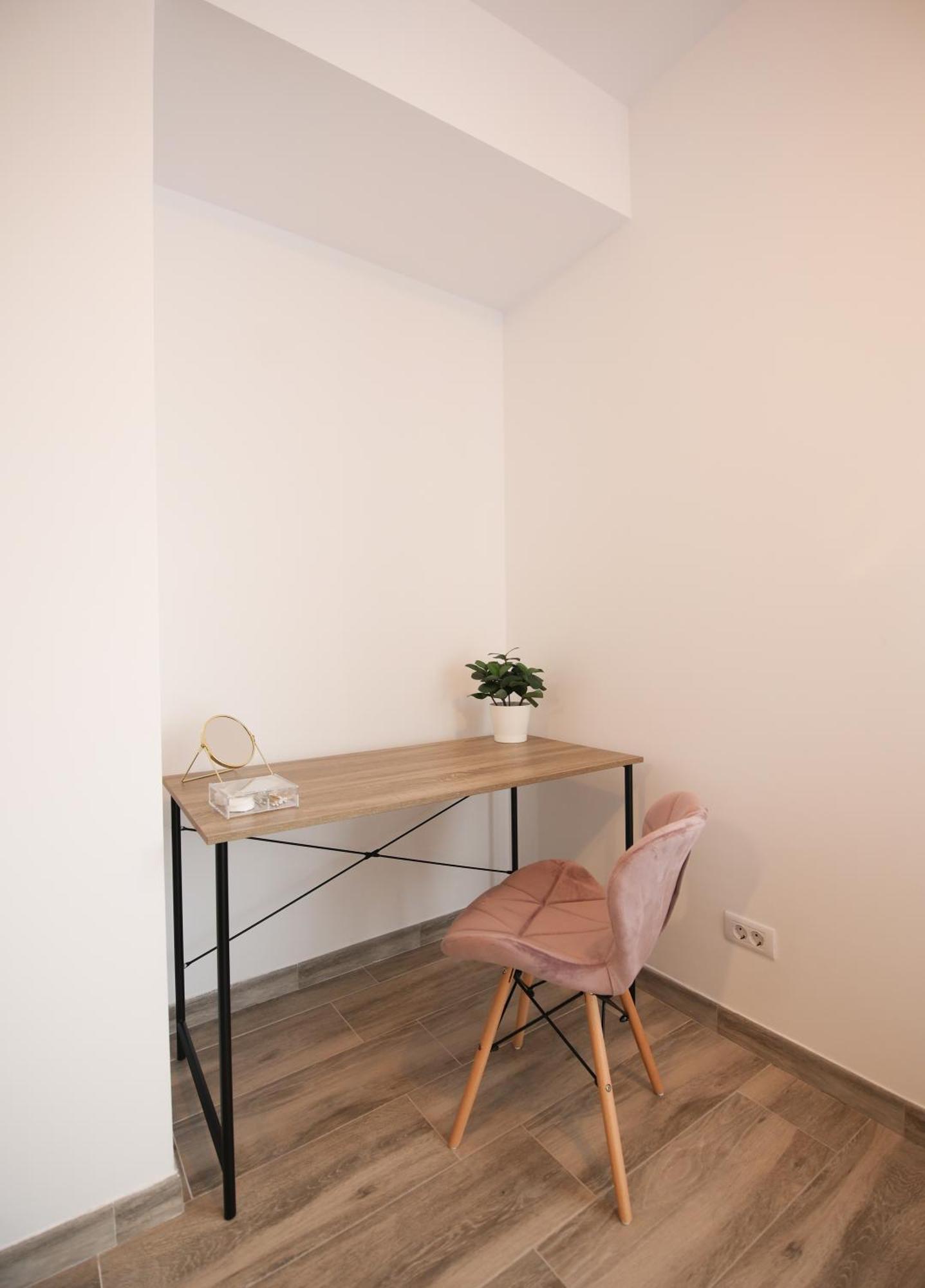 Vitan Central Oasis - Free Secured Private Parking - Self Check-In - Bukarest Exteriör bild